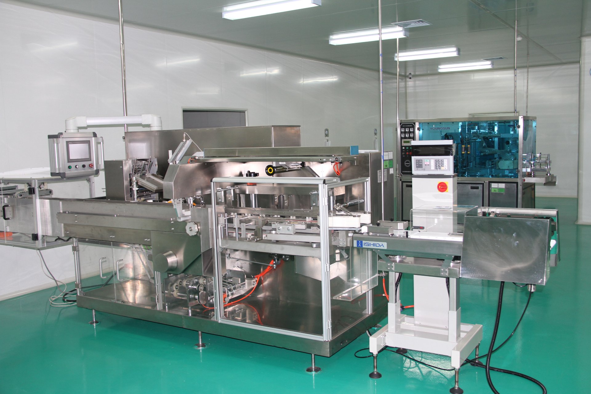 Automatic packaging line with checkweigher in clean workshop